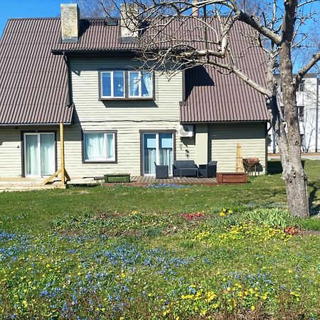 Meie Hiiumaa Majutus Kaerdlas Экстерьер фото